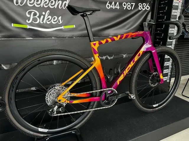 BICICLETA DE GRAVEL RIDLEY KANZO FAST