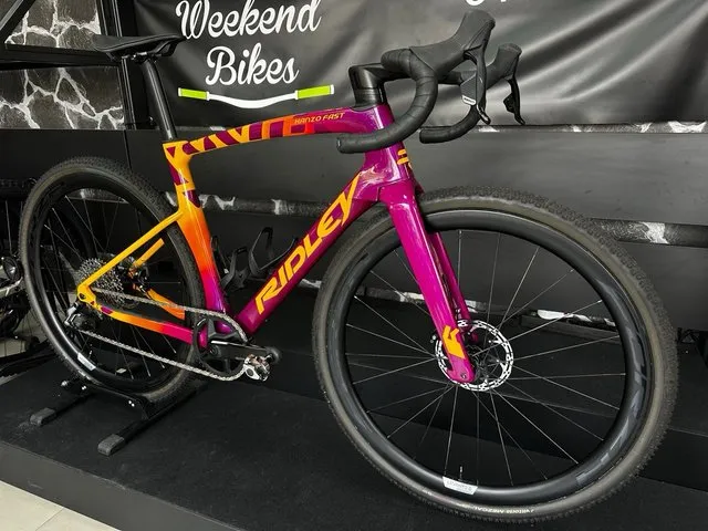 BICICLETA DE GRAVEL RIDLEY KANZO FAST