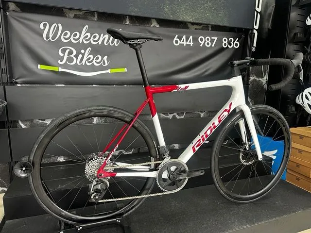 BICICLETA DE CARRETERA HELIUM DISC