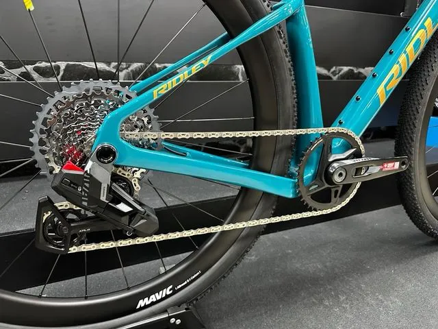 BICICLETA DE GRAVEL RIDLEY KANZO ADVENTURE