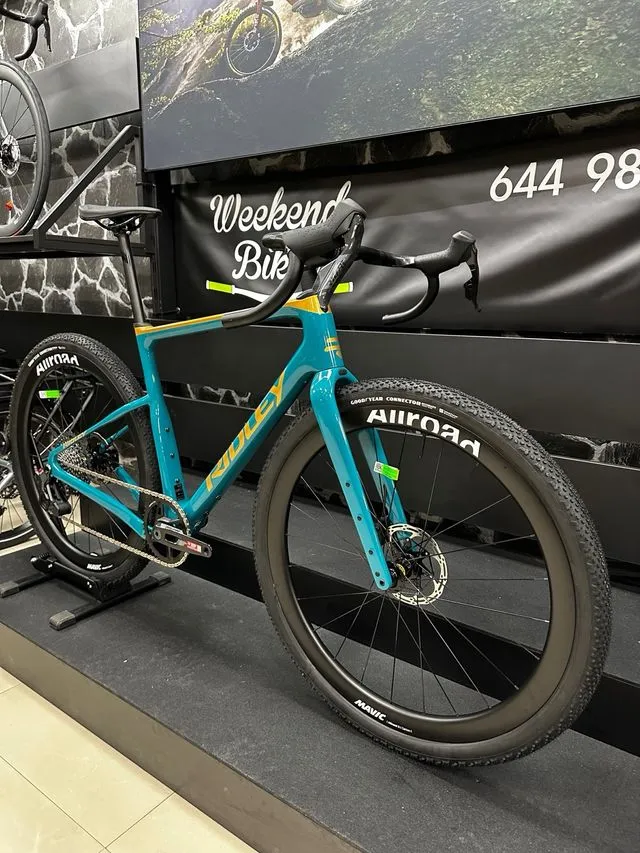 BICICLETA DE GRAVEL RIDLEY KANZO ADVENTURE