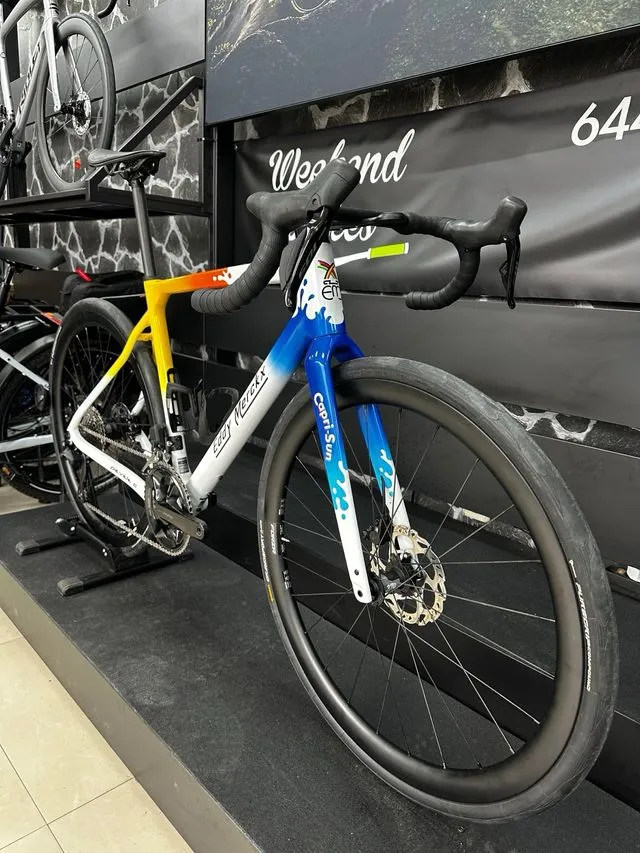 BICICLETA DE CARRETERA Eddy Merckx CAPRI SUN