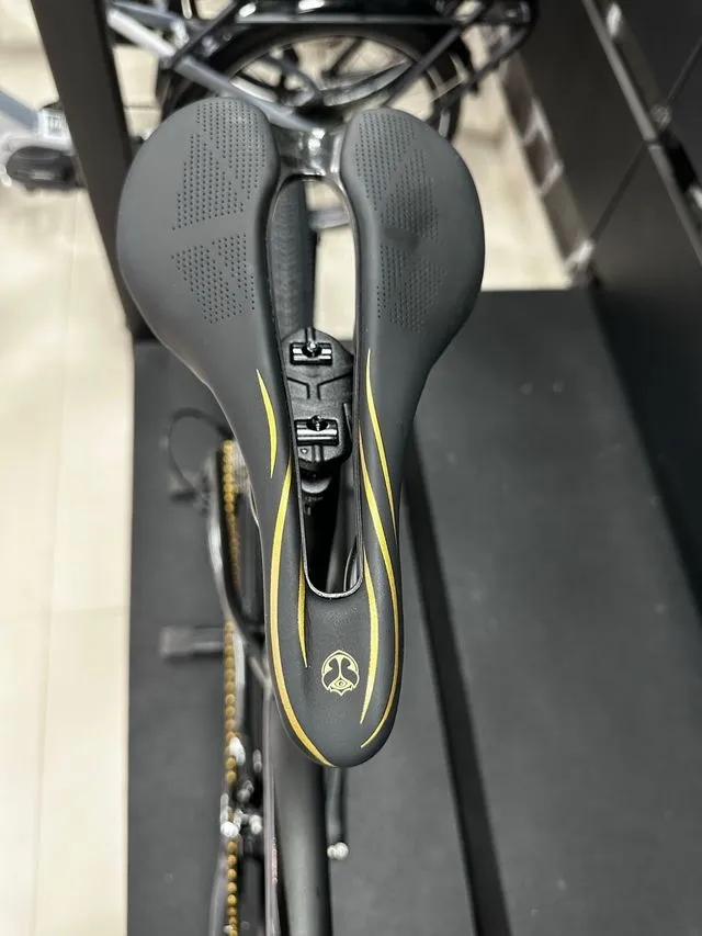 BICICLETA DE GRAVEL RIDLEY INVENIO TOMORROWLAND ED