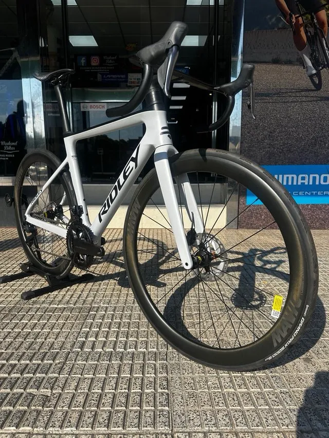 BICICLETA DE CARRETERA NUEVA RIDLEY FALCN RS