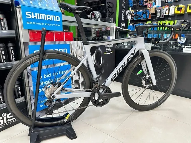 BICICLETA DE CARRETERA NUEVA RIDLEY FALCN RS