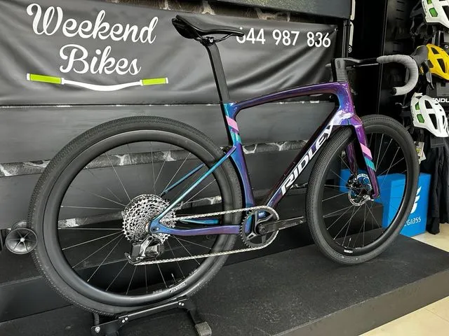 BICICLETA GRAVEL RIDLEY KANZO FAST 2025