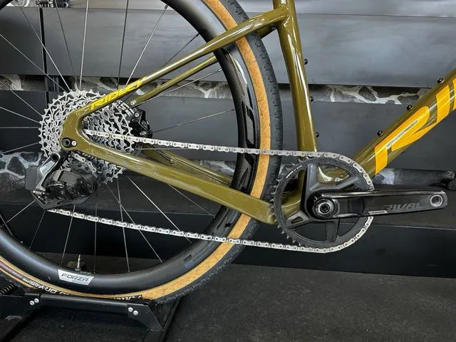 BICICLETA DE GRAVEL RIDLEY KANZO ADVENTURE