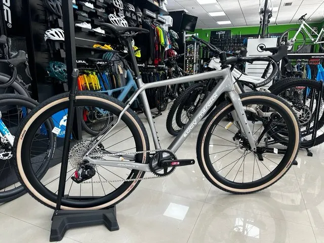 Bicicleta de gravel Eddy Merckx Strasbourg