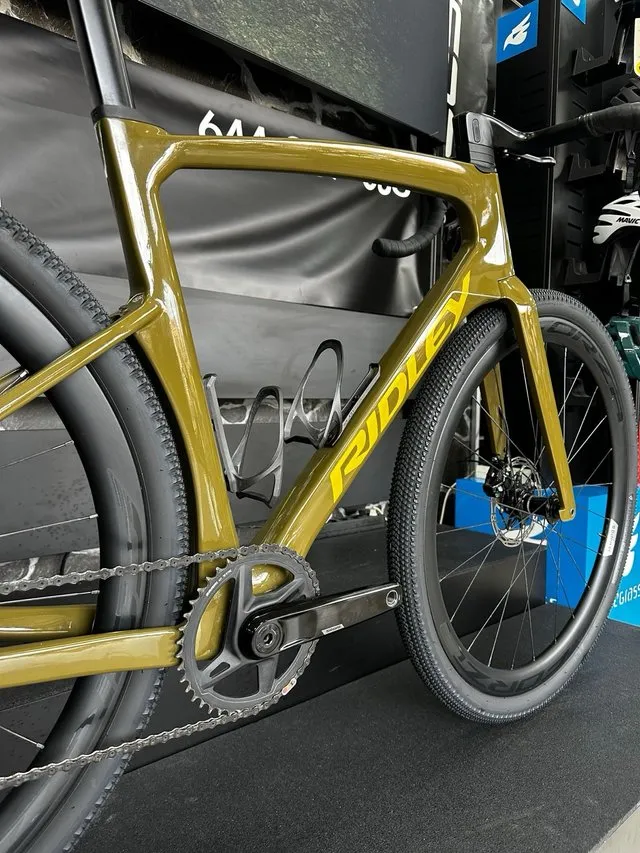 BICI LETA DE GRAVEL RIDLEY KANZO FAST