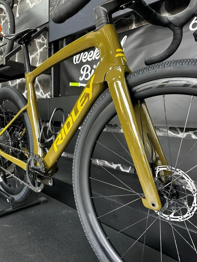 BICI LETA DE GRAVEL RIDLEY KANZO FAST