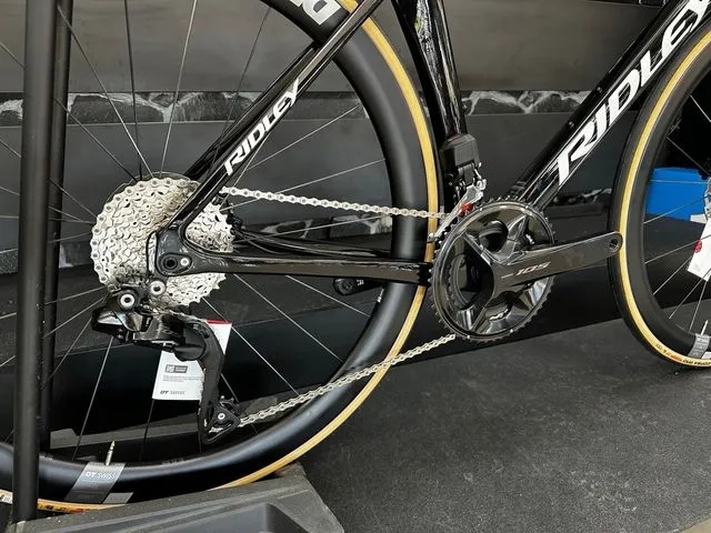 BICICLETA CARRETERA RIDLEY NOAH DISC