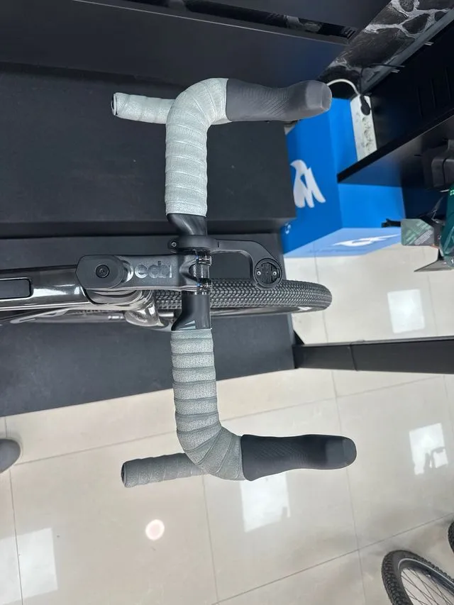 BICICLETA DE GRAVEL RIDLEY ASTR RS