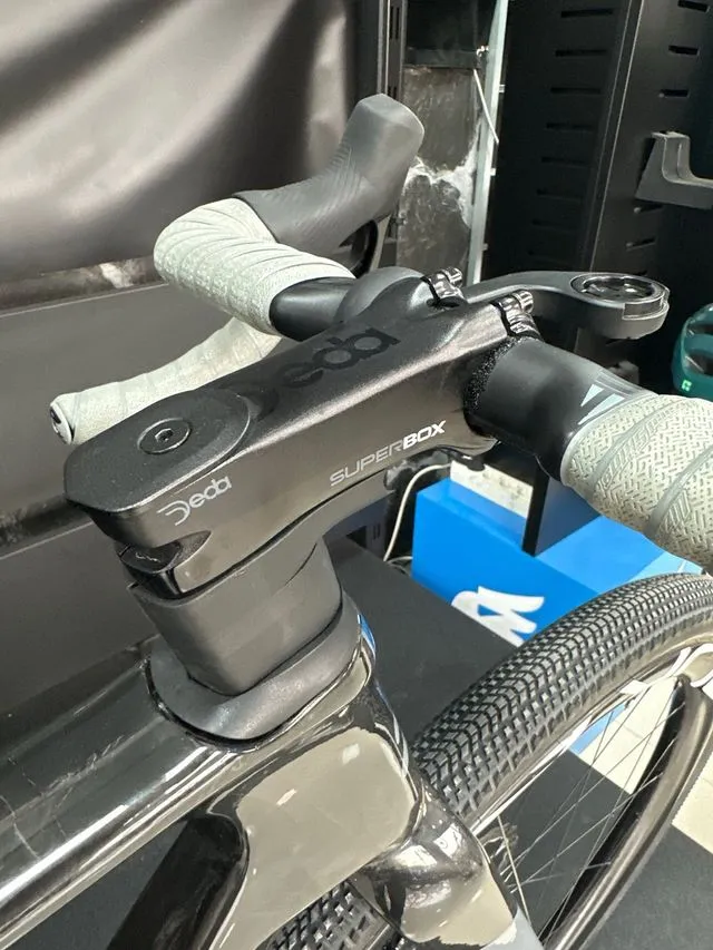 BICICLETA DE GRAVEL RIDLEY ASTR RS