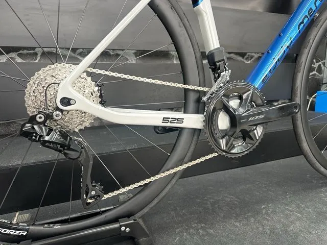 BICICLETA DE CARRETERA EDDY MERCKX 525